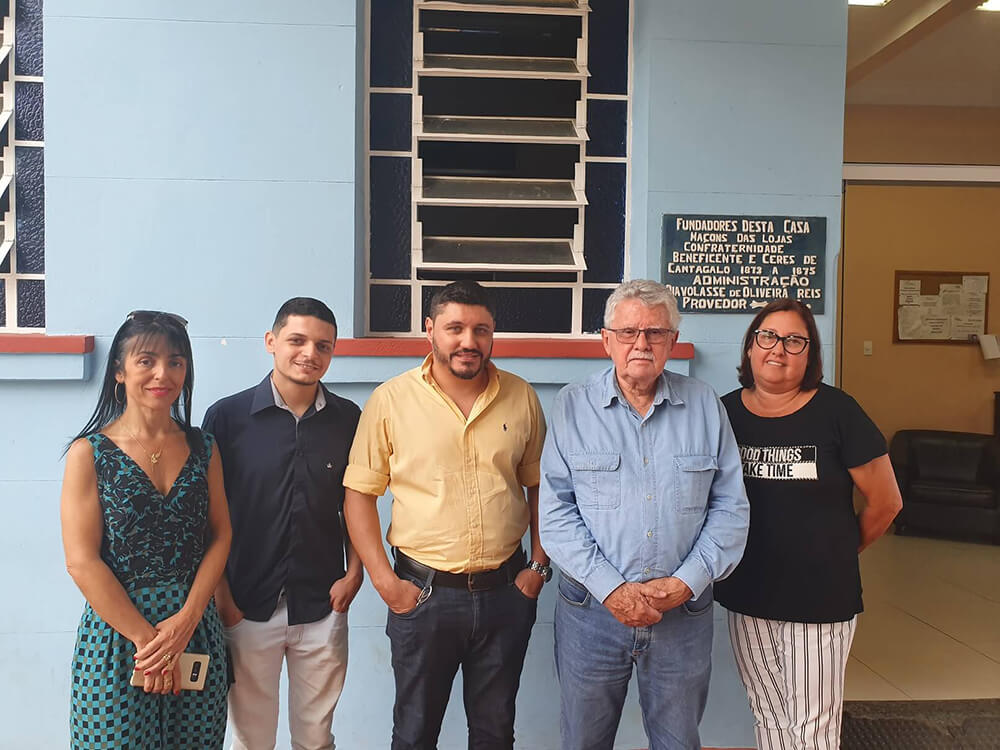 Deputado Federal Luiz Antônio visita Casa de Caridade de Cantagalo