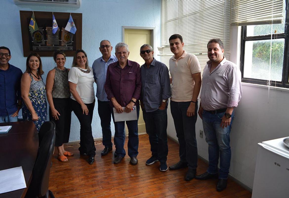Deputado Luiz Antônio visita Itaocara para entrega de emenda para asilo de Batatal