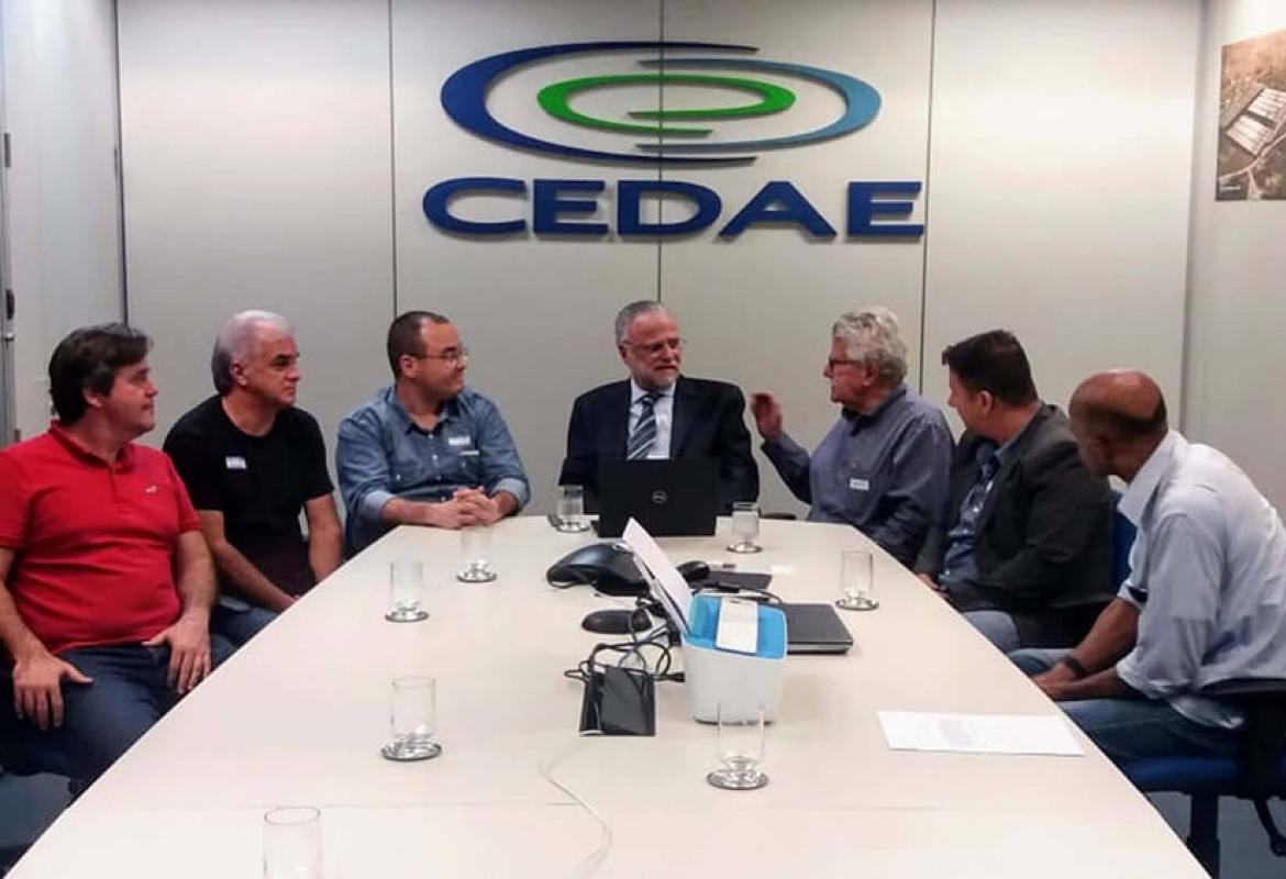Deputado Federal Luiz Antônio Corrêa em reunião com presidente da Cedae